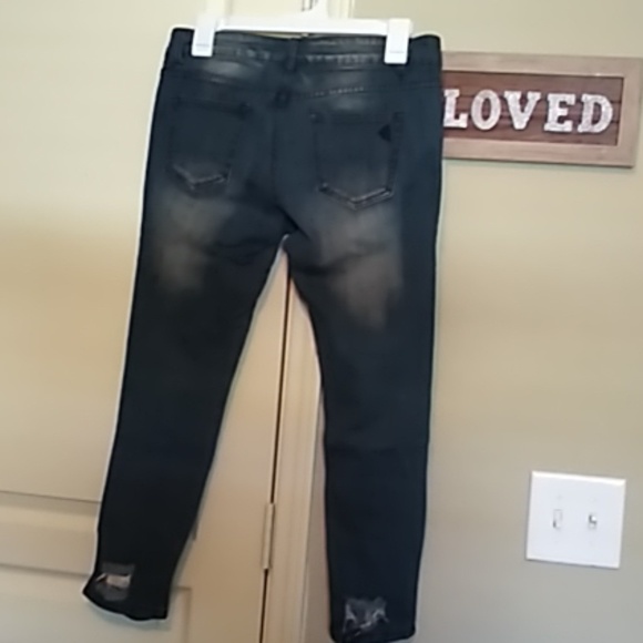 Woman - Picture 2 of 2